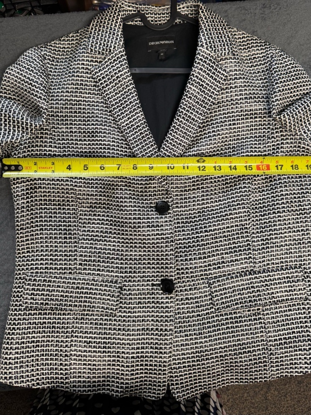 Emporio Armani Black and White Textured Knit Blazer - Picture 4 of 11